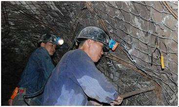 厂家清仓：现货2-3mm矿用支护勾花网/12-14号矿用煤矿假顶防护经纬网优惠价-煤矿安全网厂家特卖