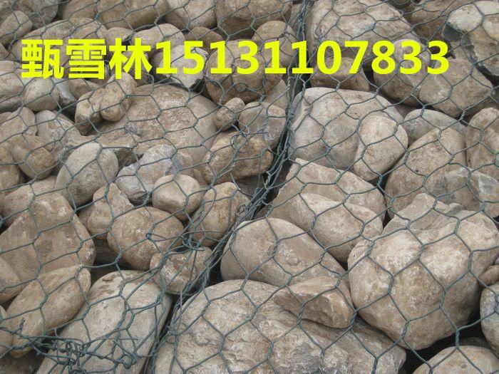 张家口河道护坡铁丝网-3mm粗8*10公分网孔河道护堤石笼网厂家供应